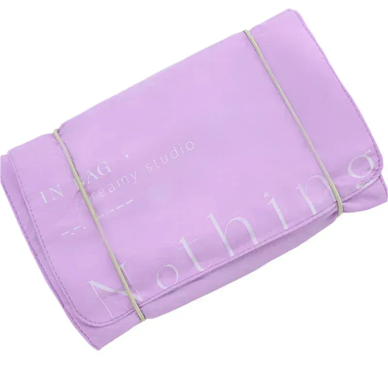 Aly | Practical and space-saving Roll-Up Cosmetic Bag