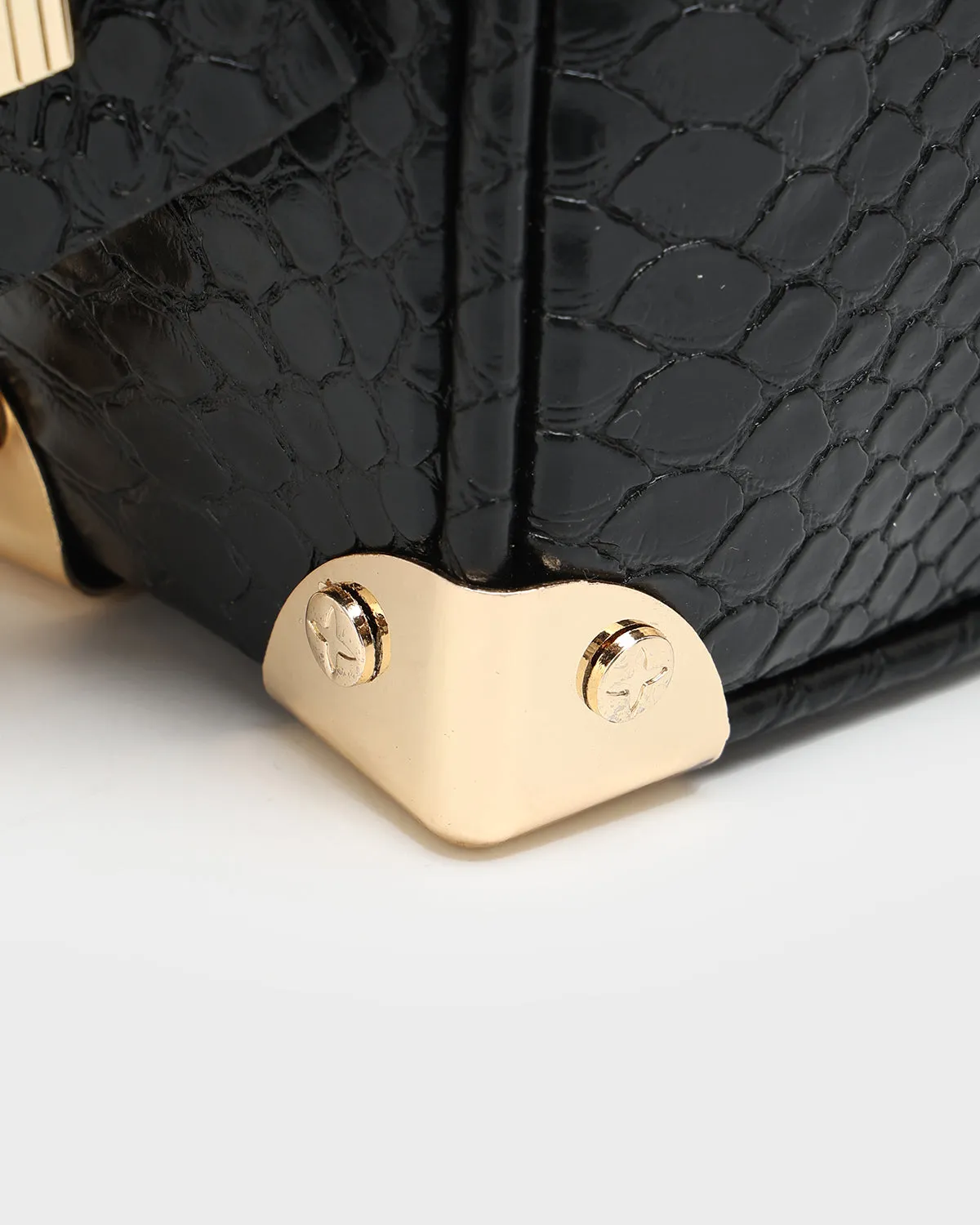 Apollo 1 Boxy Chic Messenger Bag in Black