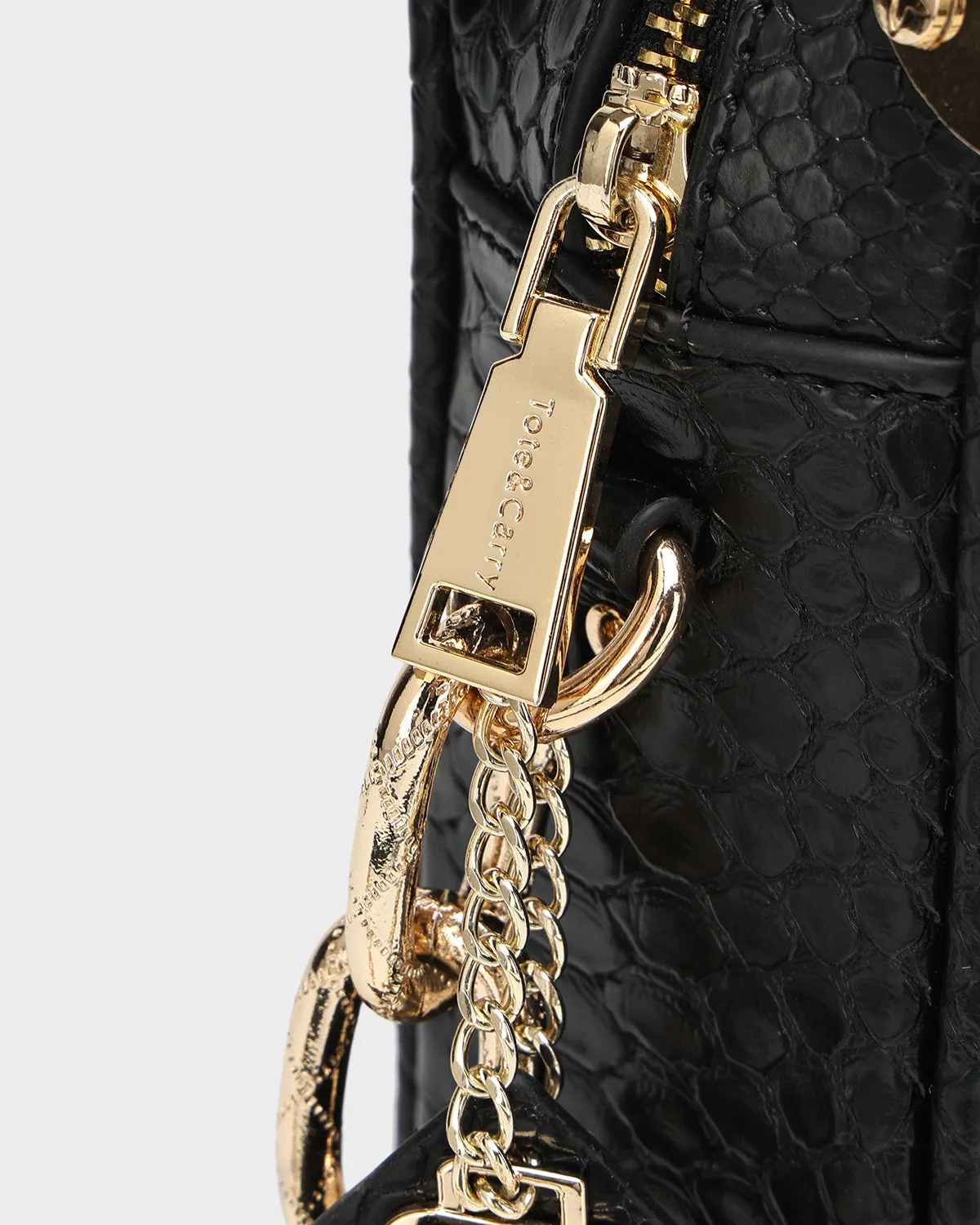 Apollo 1 Boxy Chic Messenger Bag in Black