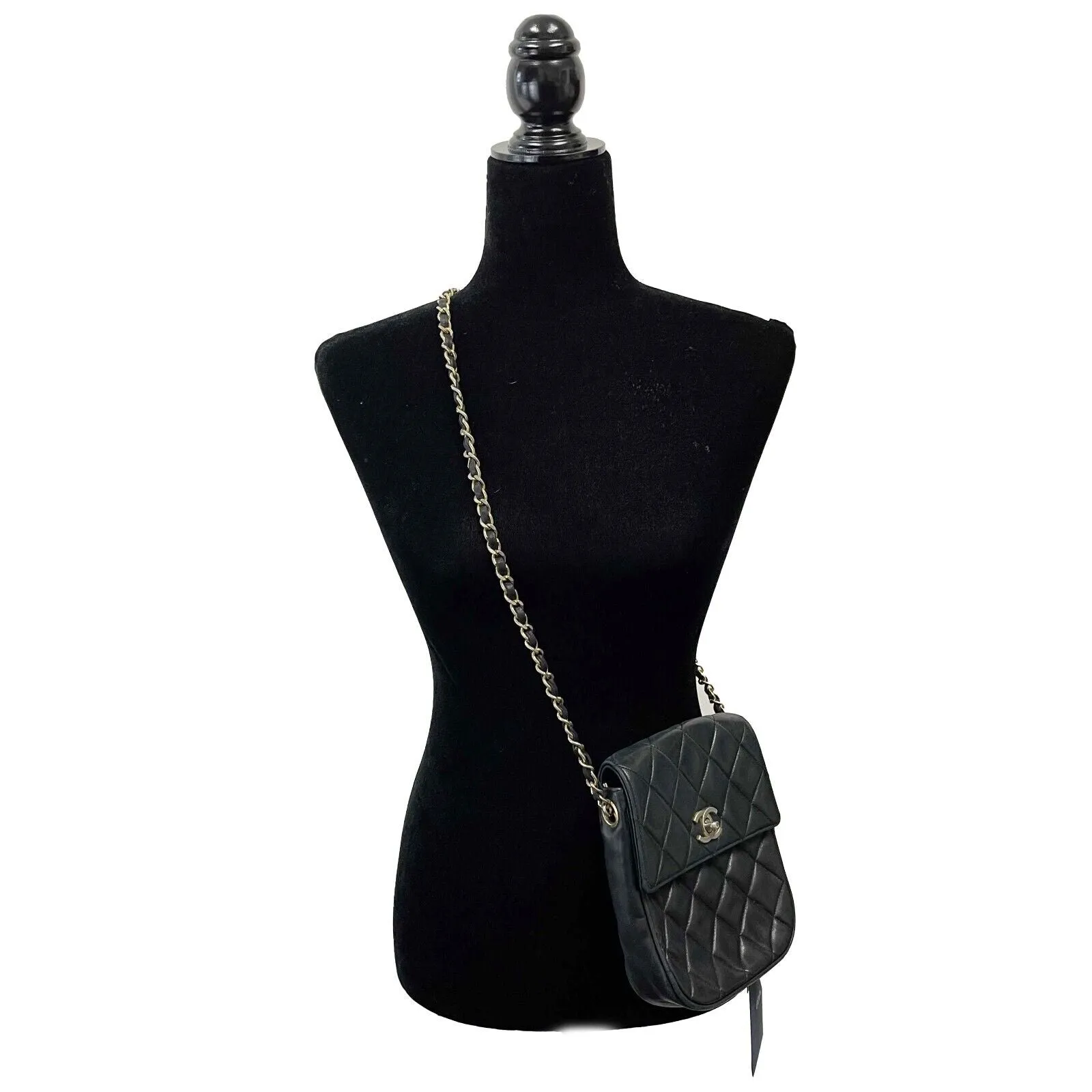 Chanel - CC Quilted Lambskin Flap Handbag VINTAGE 89 / 90 - Black Crossbody