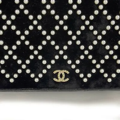 Chanel - Metiers d'Art 2017 Black Velvet and Pearl Crossbody Wallet on Chain