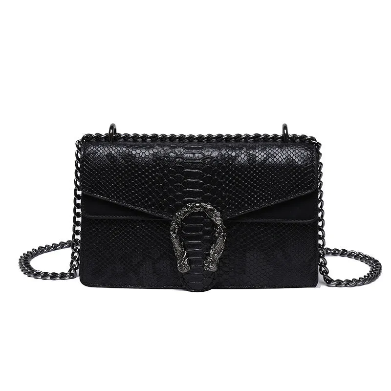 Cool Women's Retro Chain Trendy Niche Crossbody Bags