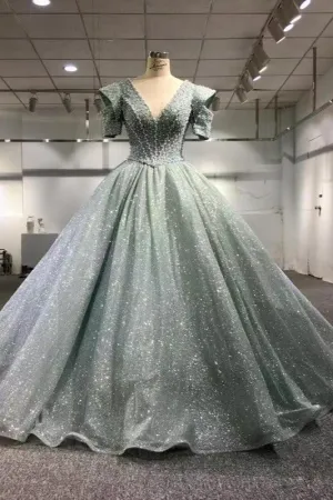 Elegant Evening Dresses Lace V-neck Sleeveless Quinceanera Dresses Ball Gown with Pearls