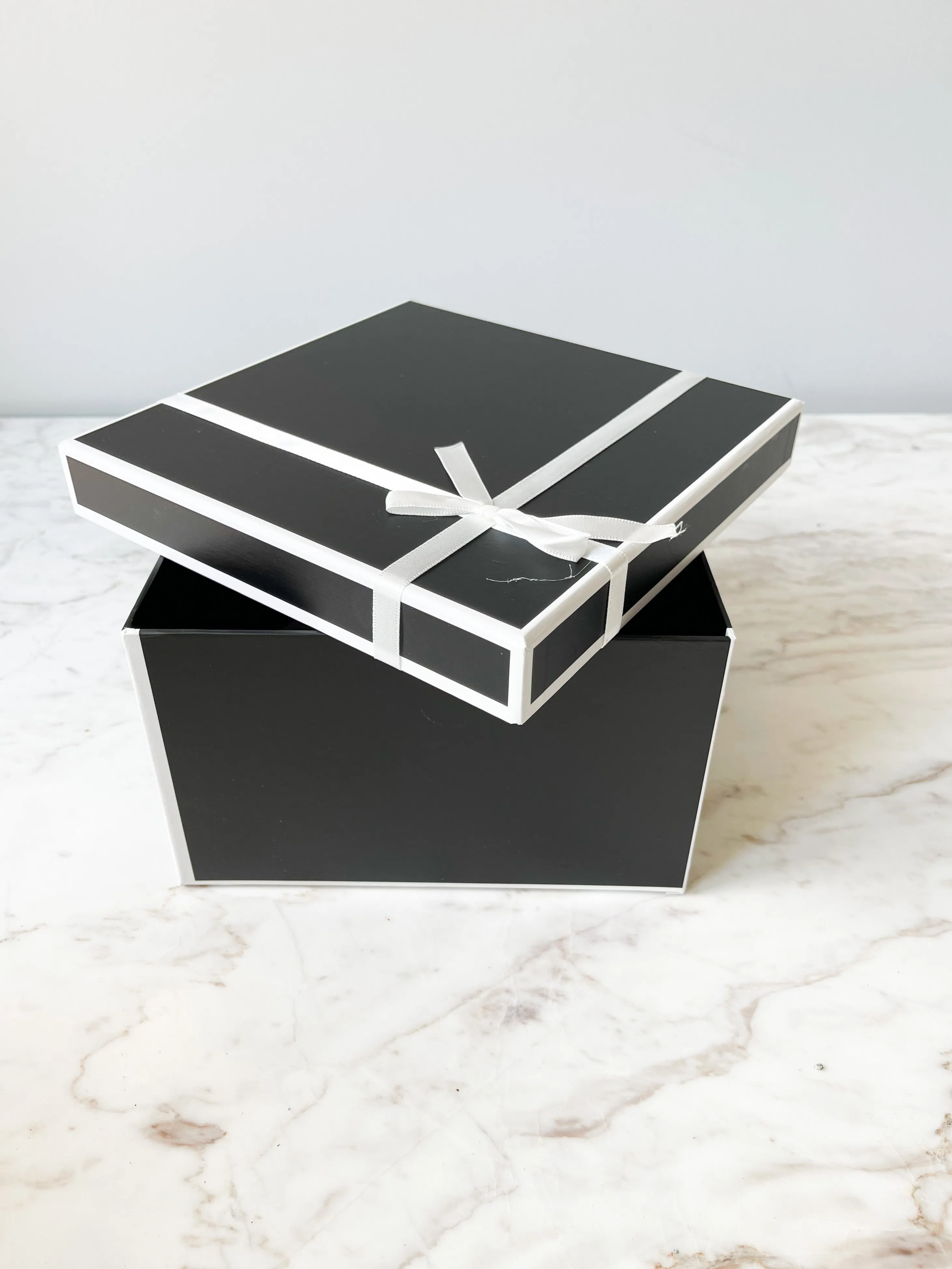 French Style Square Flower Gift Box