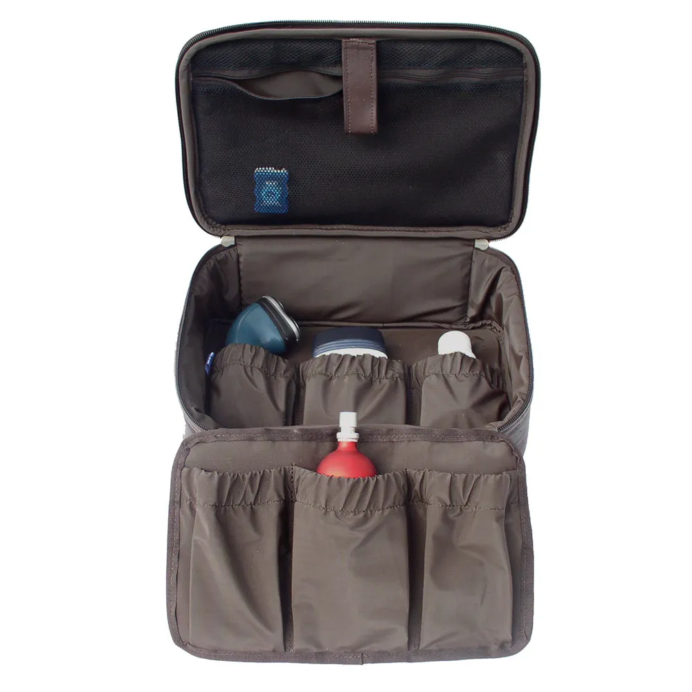HANGING COSMETIC UTILITY KIT