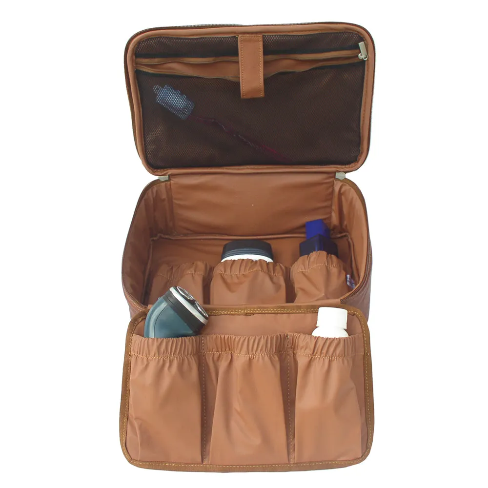 HANGING COSMETIC UTILITY KIT