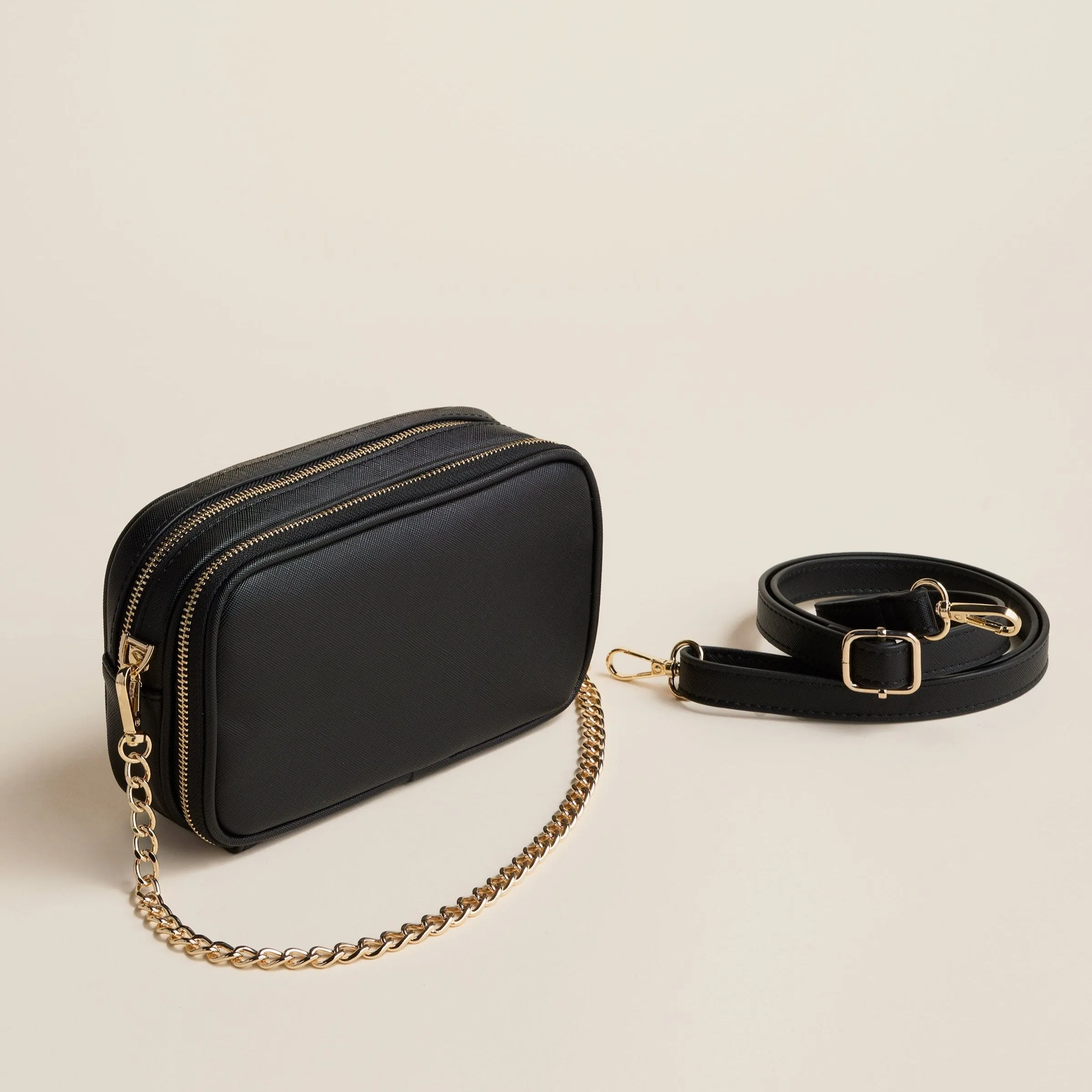 Latitude Beauty Bag - Red