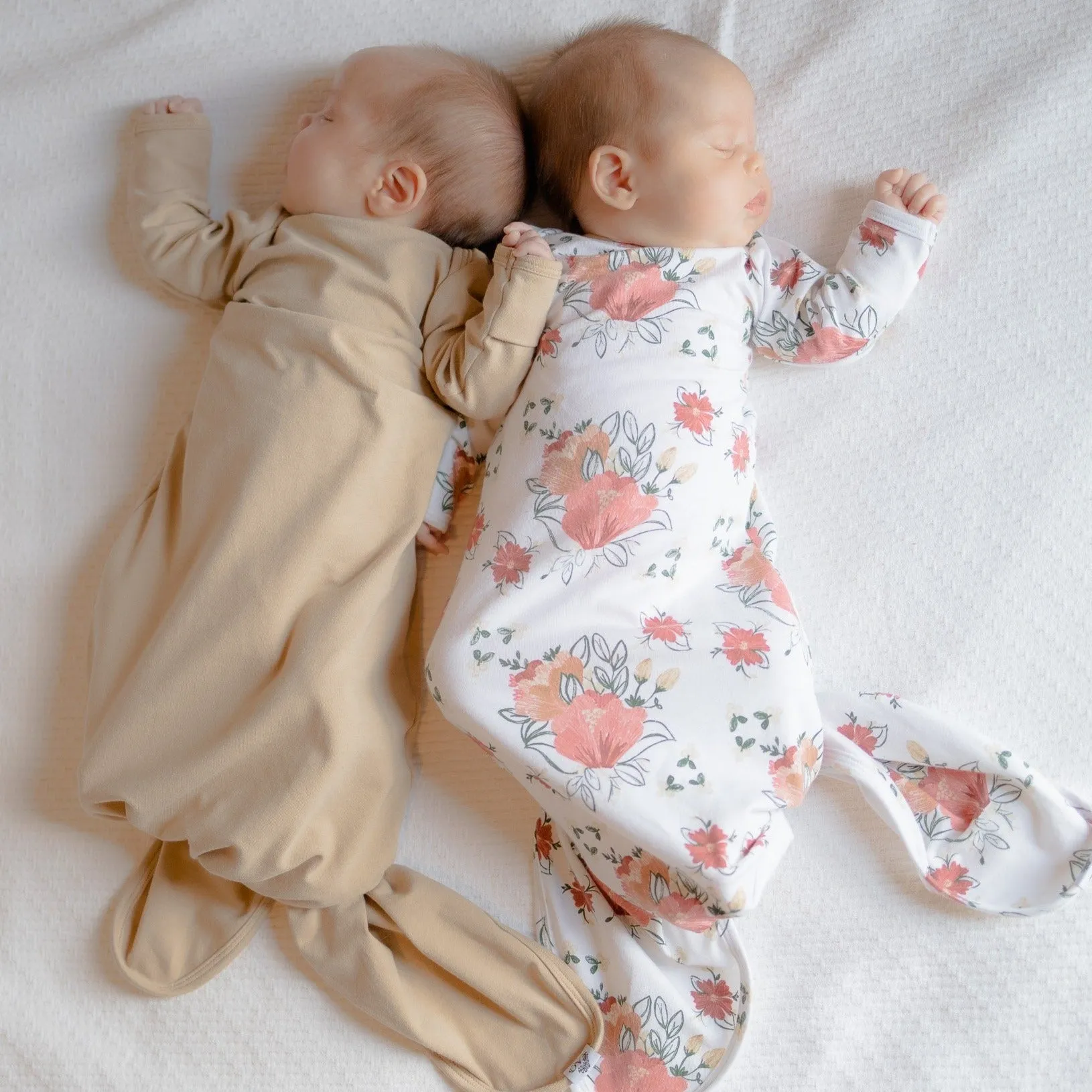 Latte - nodo gown