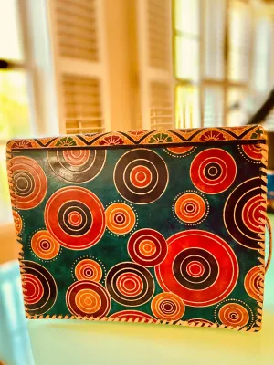 LEATHER PURSE green with geometric circles