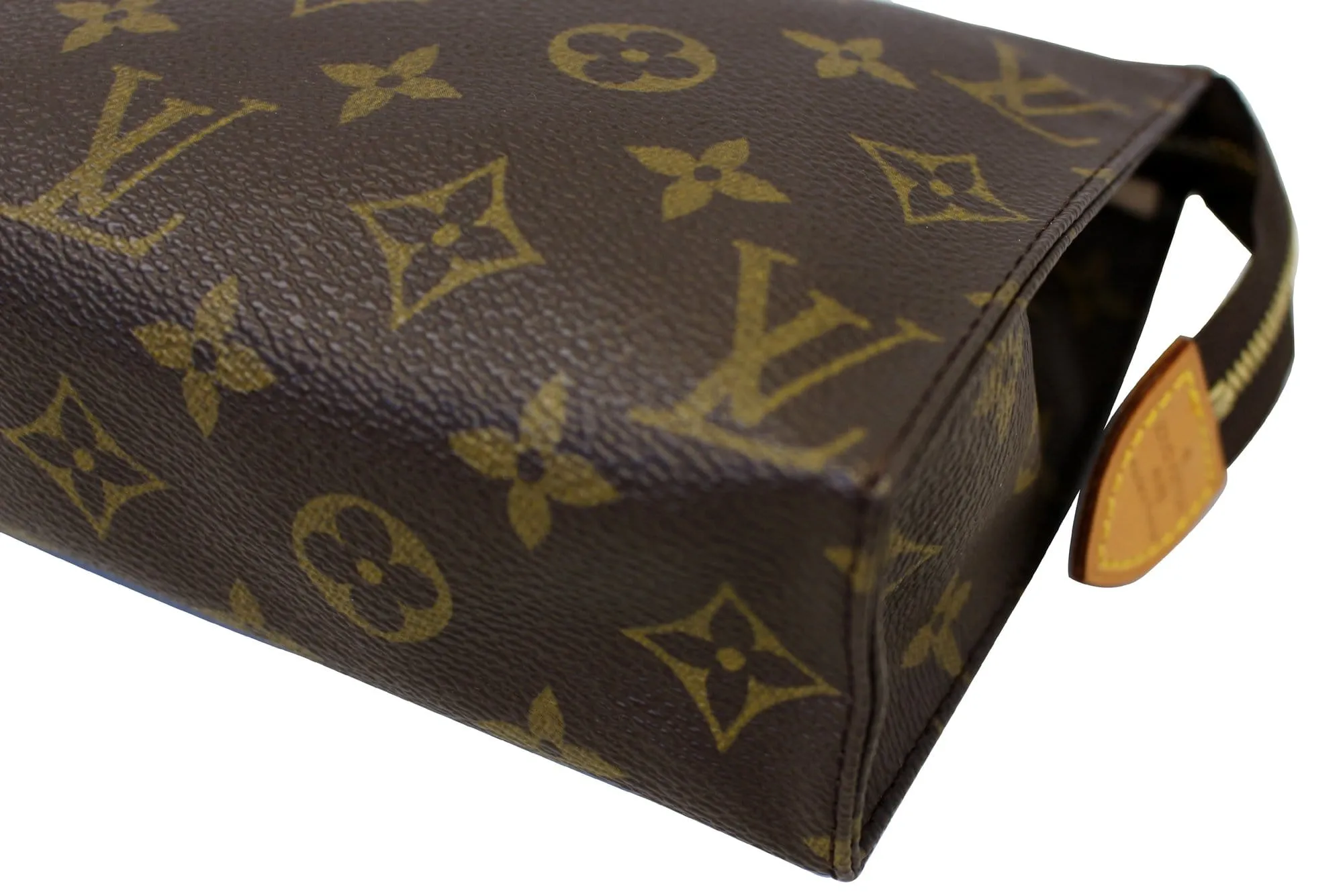 LOUIS VUITTON Monogram Canvas Poche Toilette 19 Cosmetics Pouch