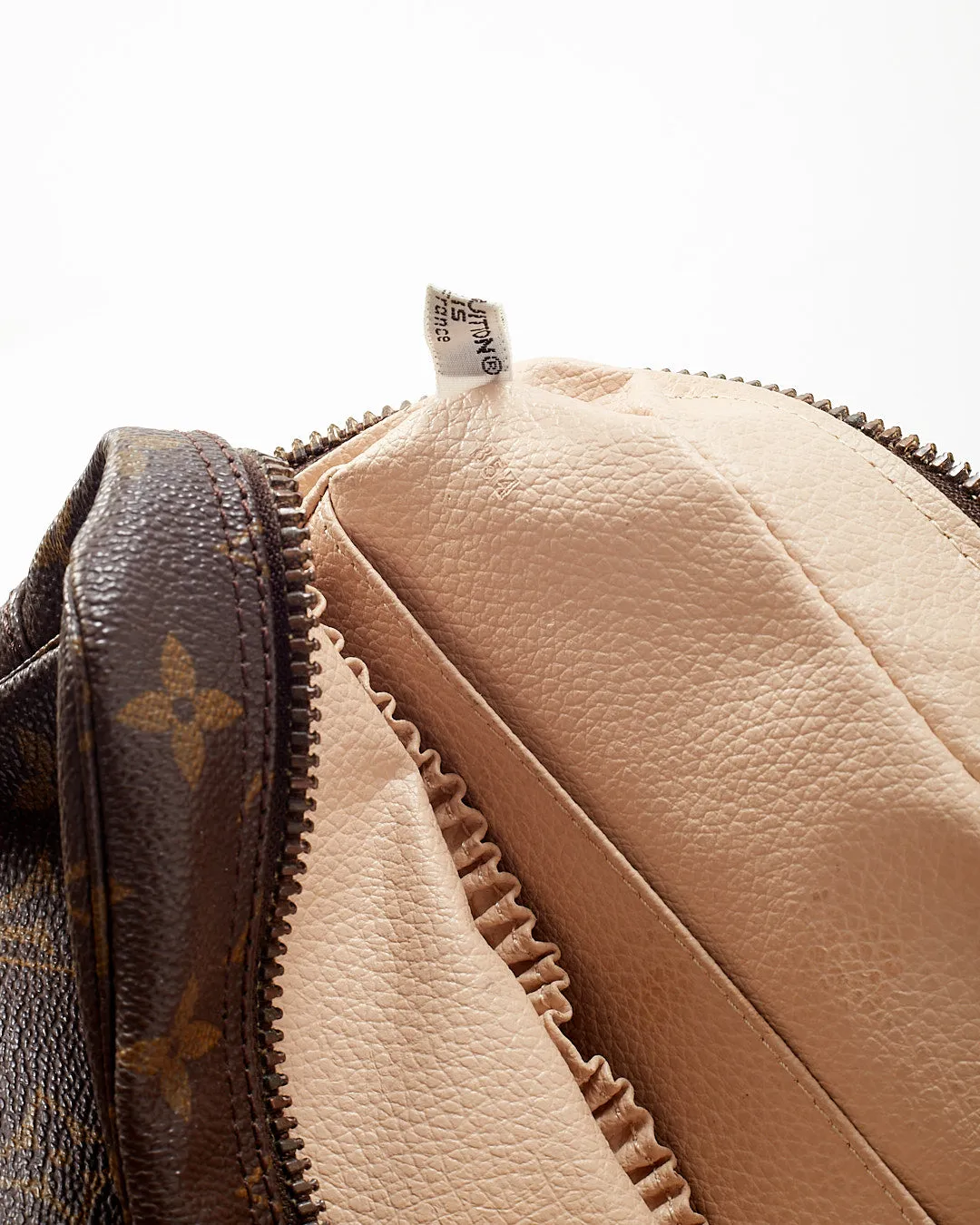 Louis Vuitton Monogram Canvas Trousse 23 Toiletry Bag