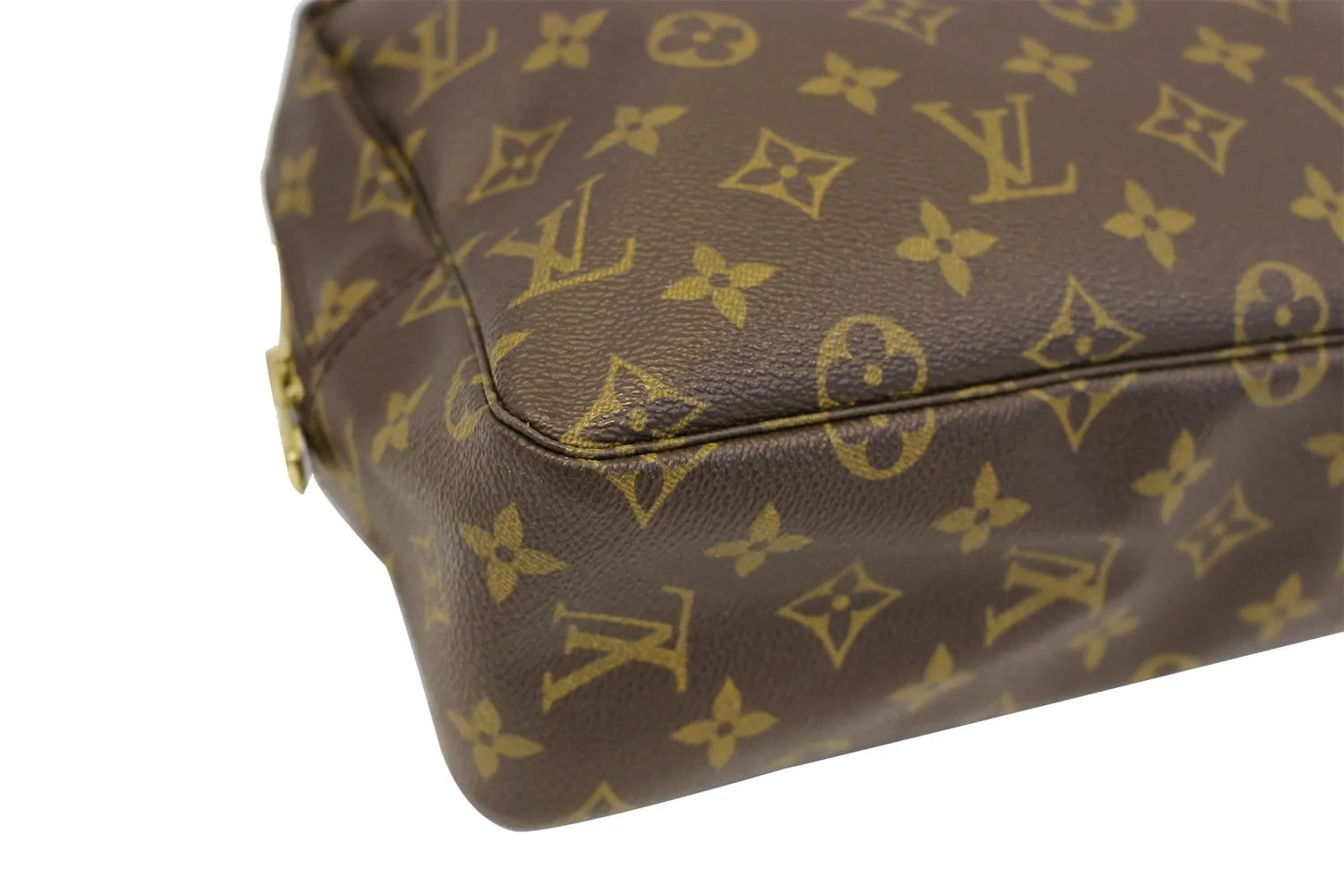 LOUIS VUITTON Monogram Canvas Trousse Toilette 28 Clutch