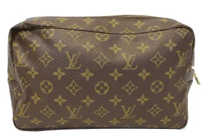 LOUIS VUITTON Monogram Canvas Trousse Toilette 28 Clutch