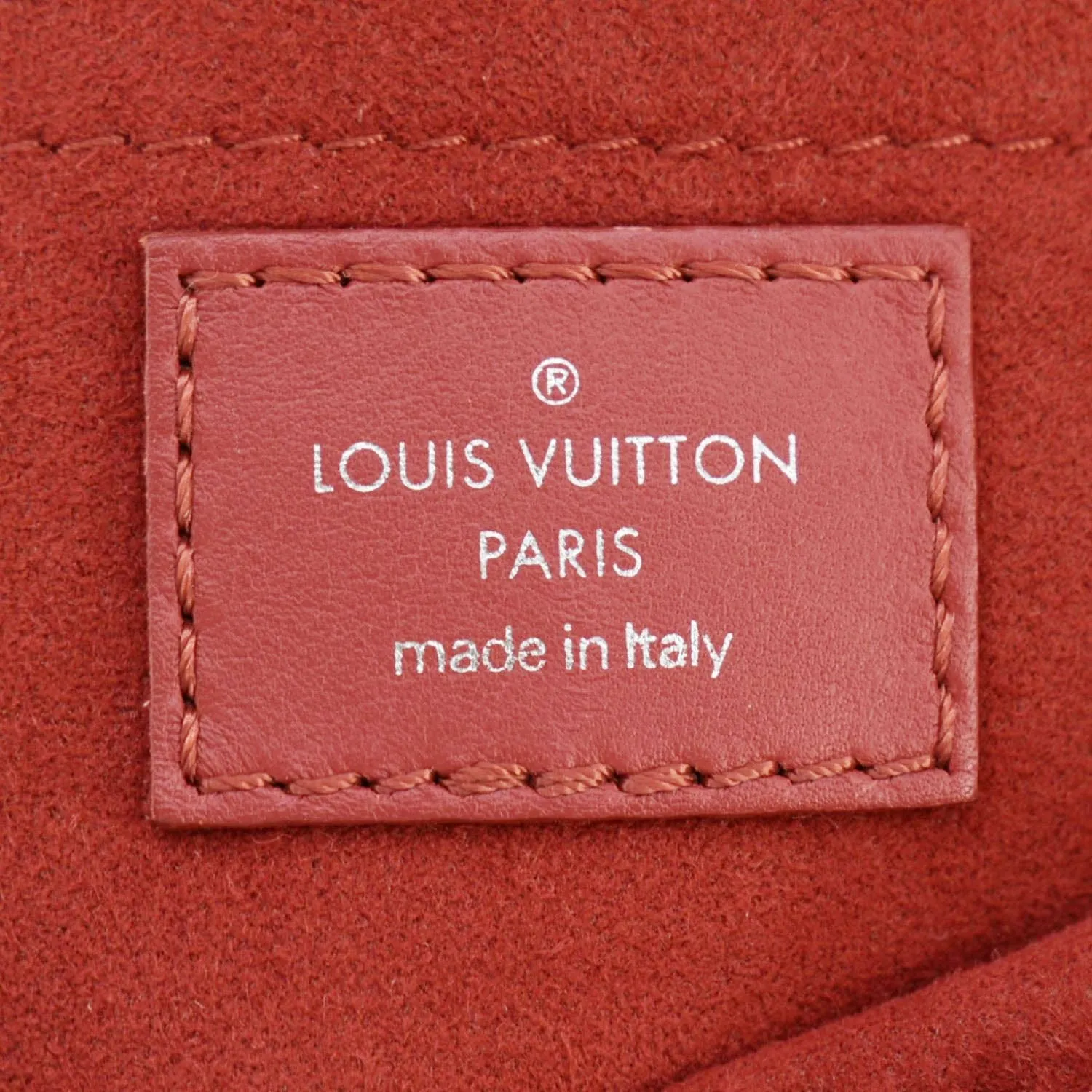LOUIS VUITTON New Wave PM Leather Chain Crossbody Bag Red