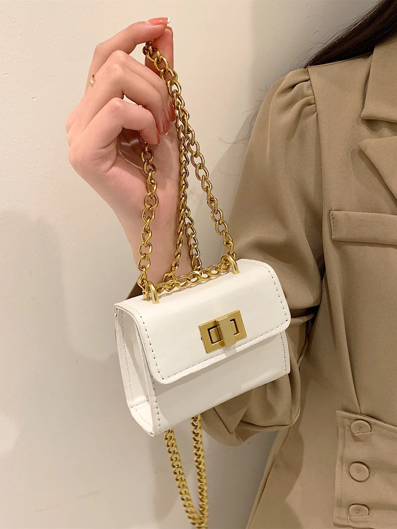 Mini Twist Lock Flap Chain Square Bag - 𝘚𝘚²³ - White