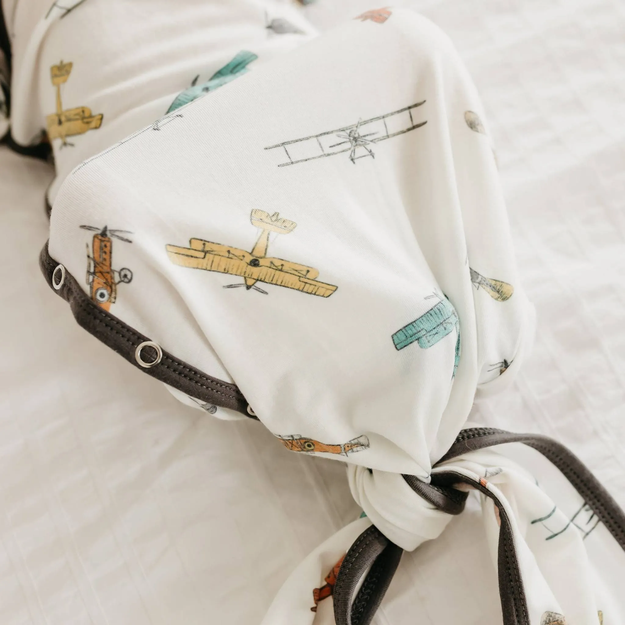 Newborn Knotted Gown - Ace
