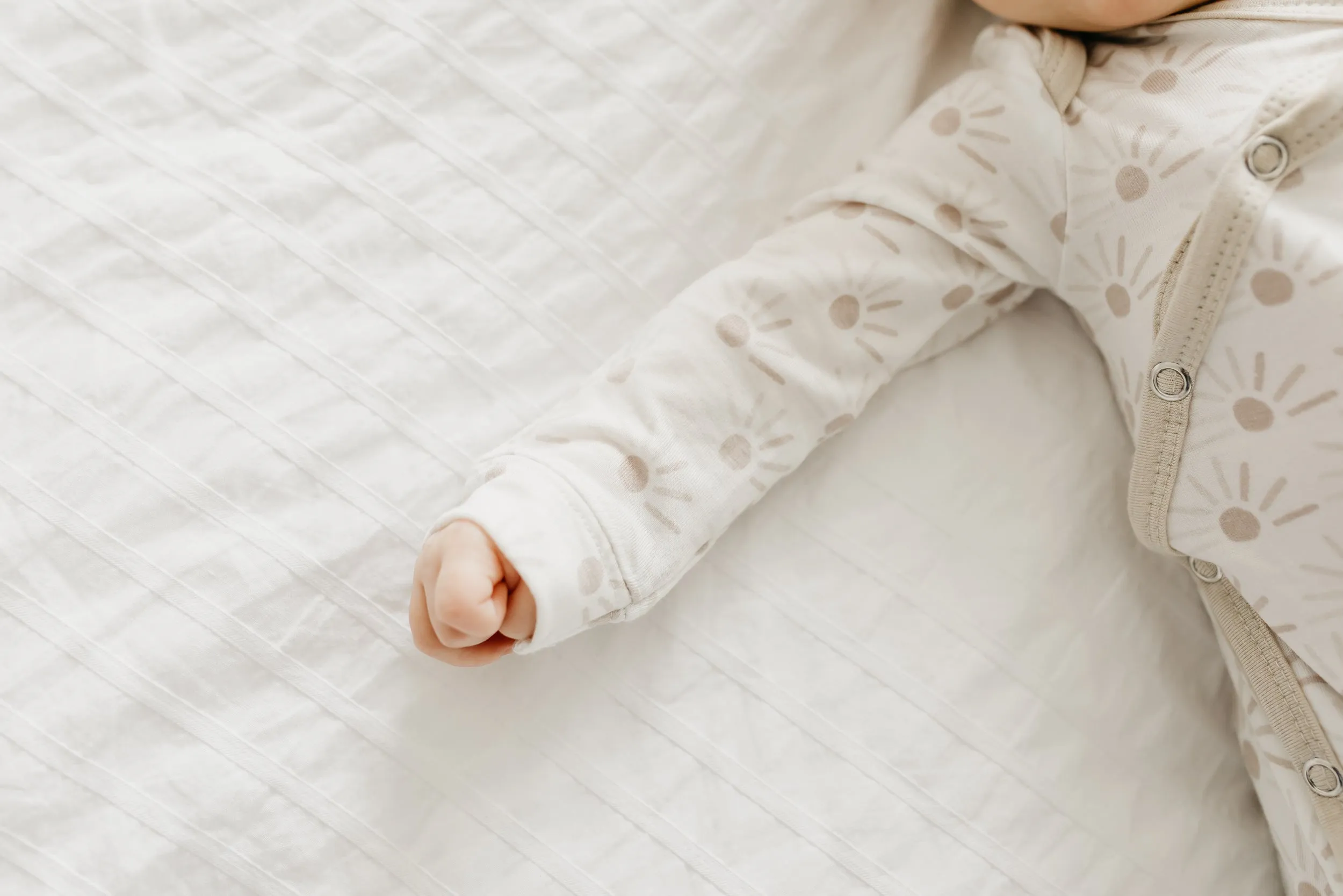 Newborn Knotted Gown - Shine