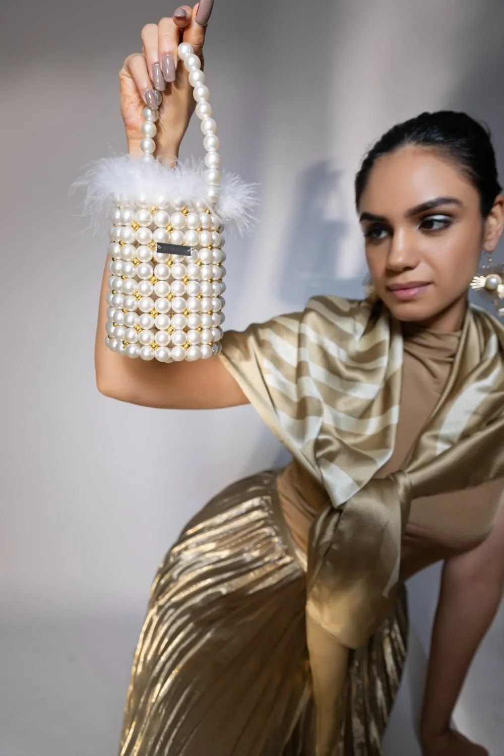 Pearl Bag With Fur Detailing, Ideal Party Wear Purse