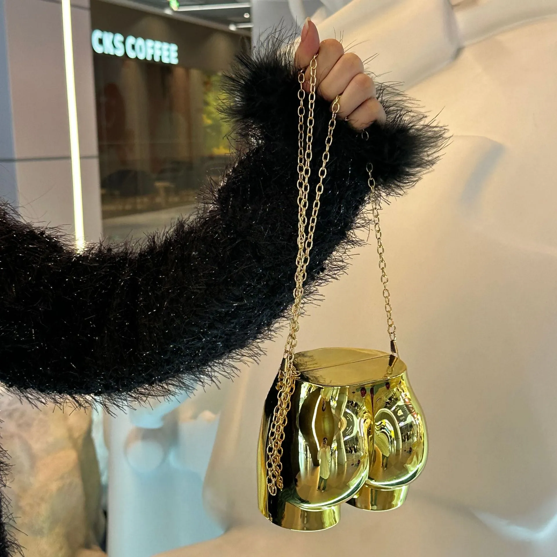 Personalized Creative Butt Design Chain Female Crossbody Bags