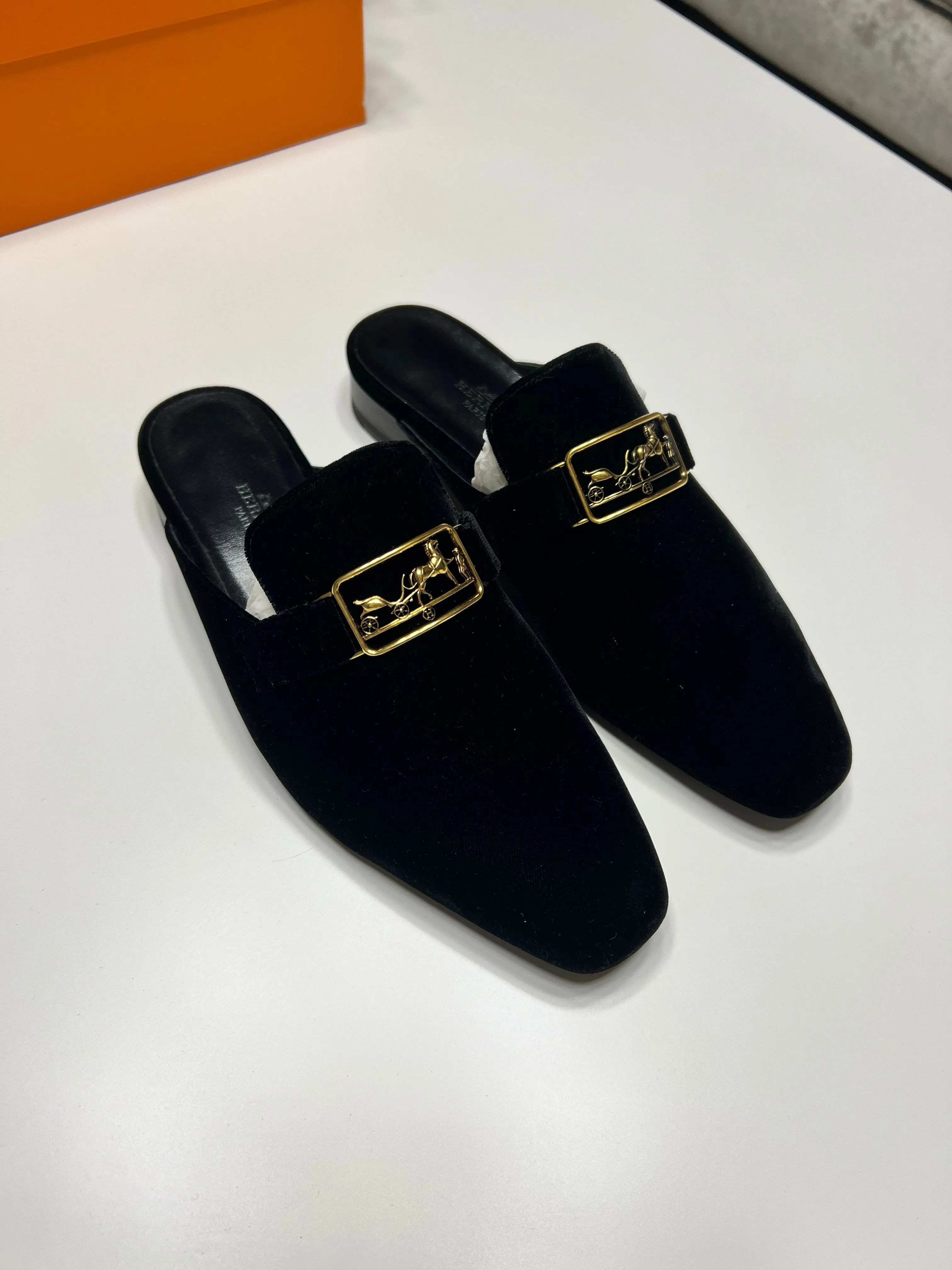 Pre-owned Hermes Mules