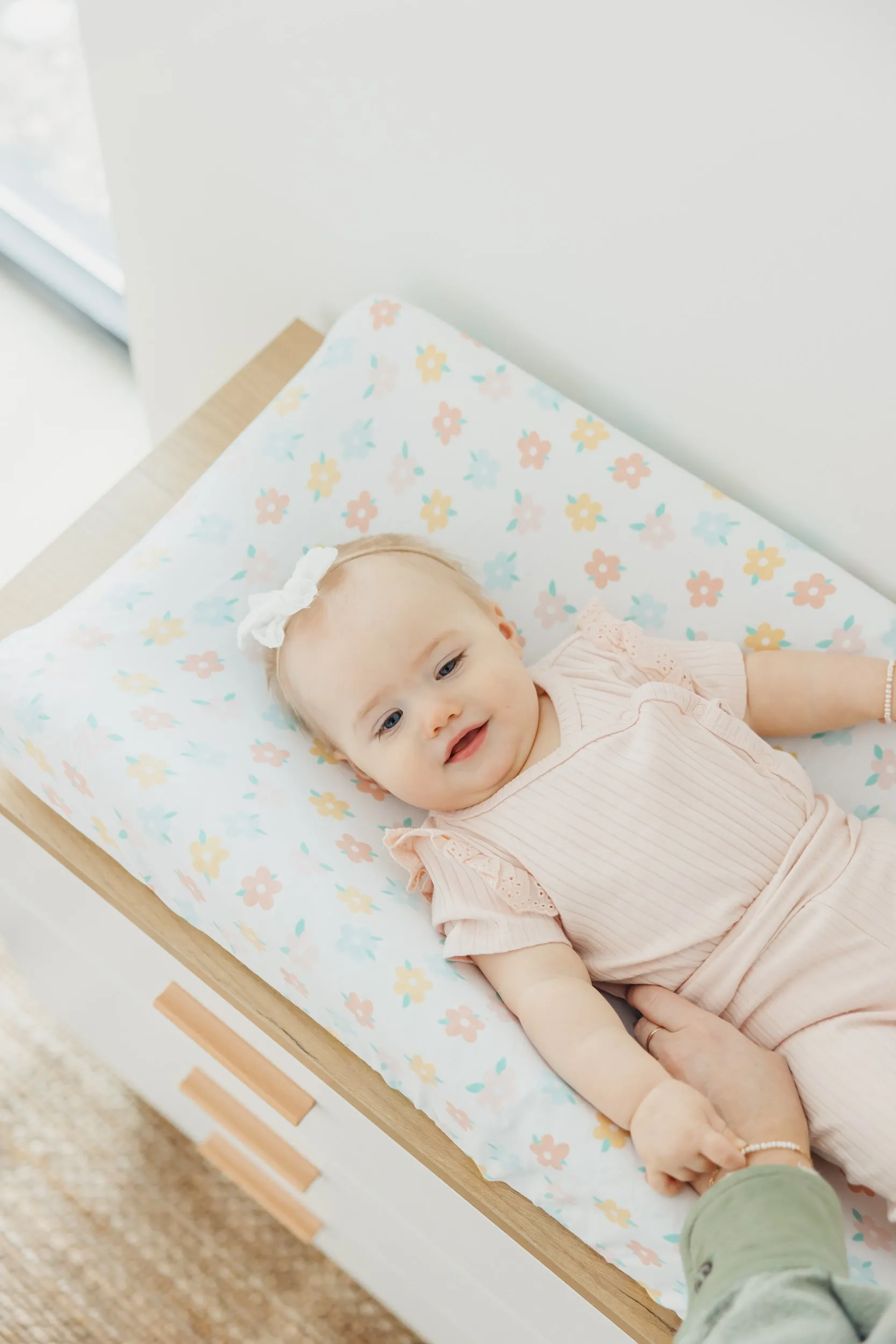 Premium Knit Diaper Changing Pad Cover - Daisy