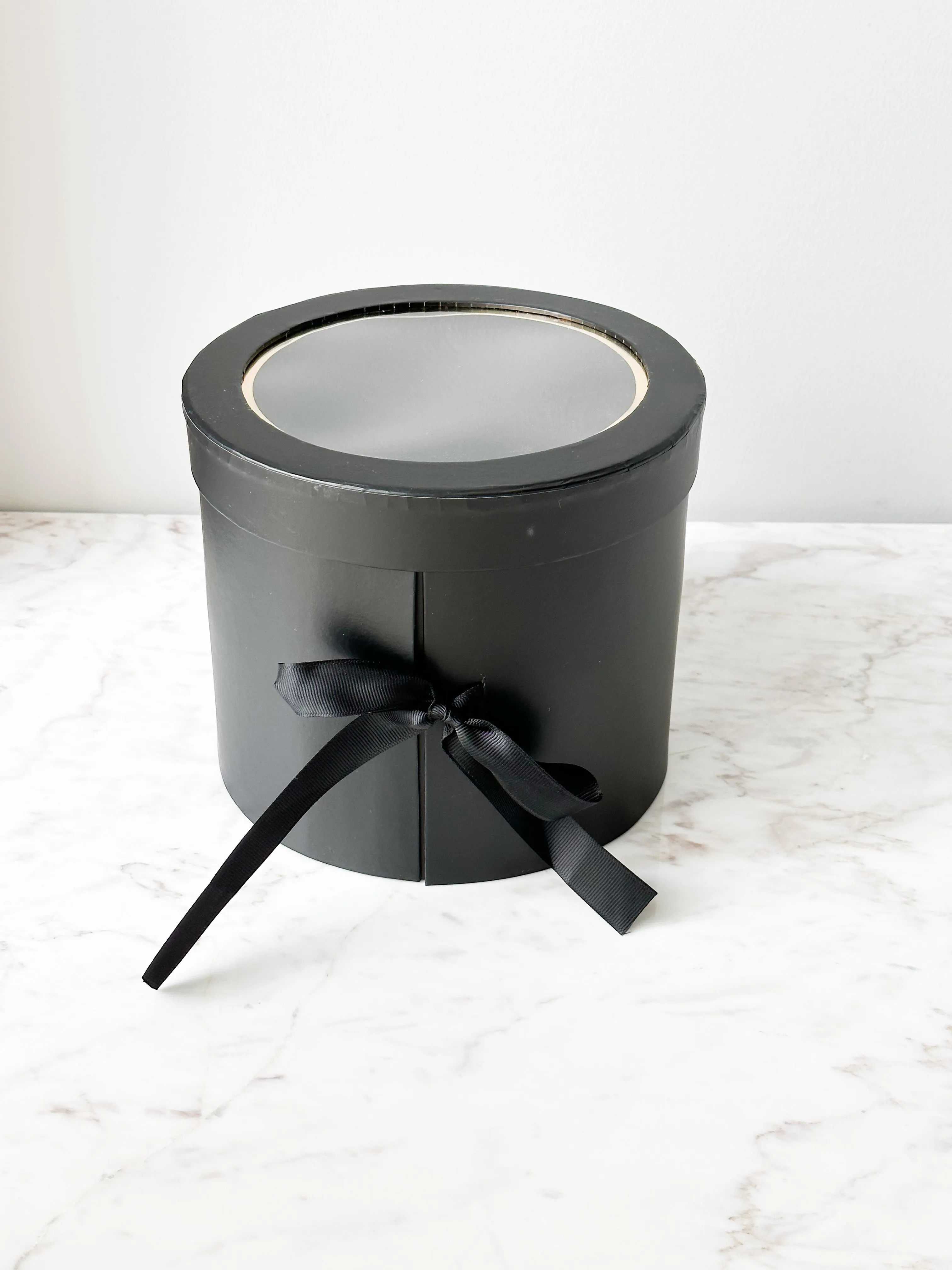 Round two-drawer Flower/Gift Box with Clear Lid