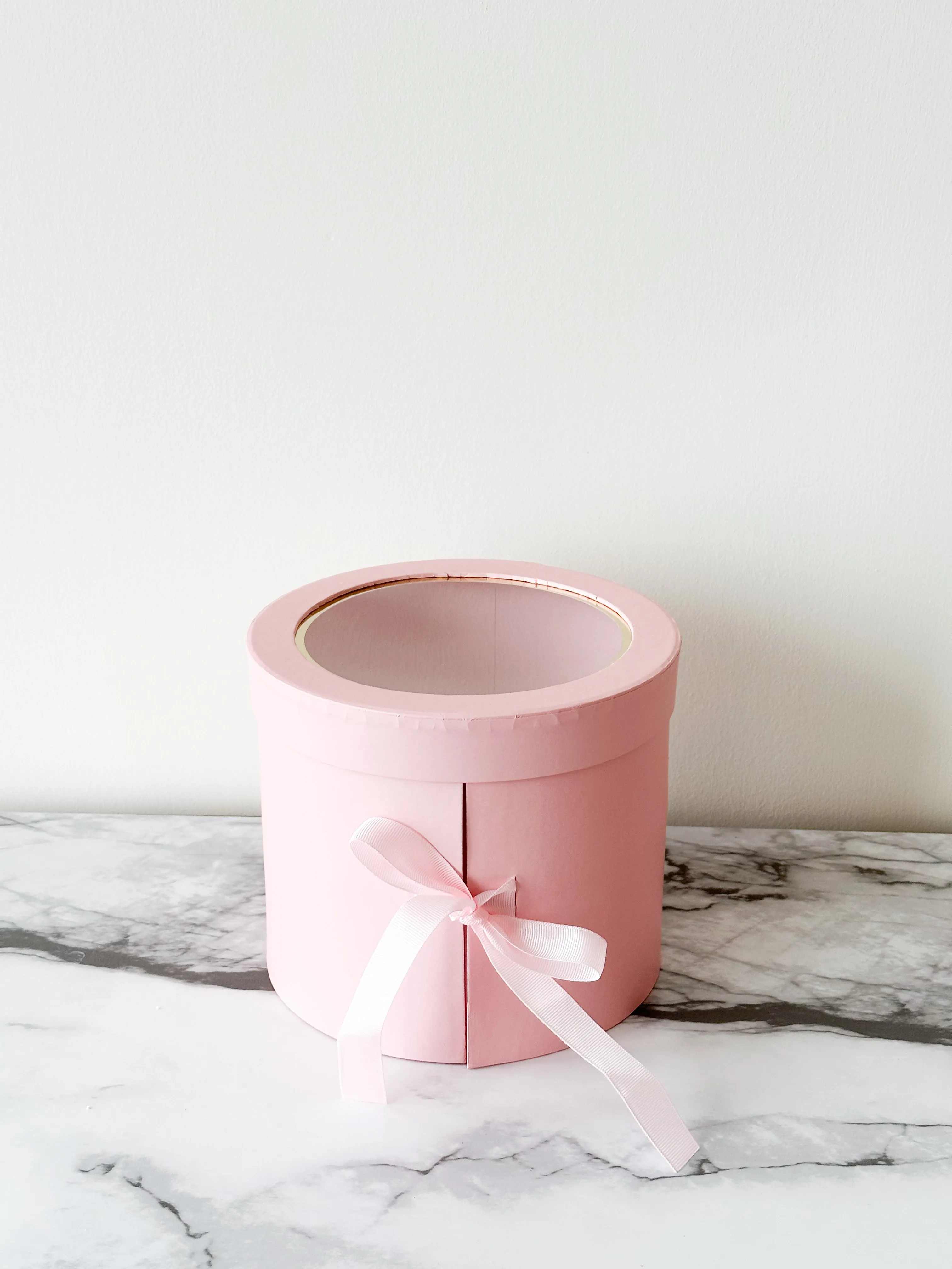 Round two-drawer Flower/Gift Box with Clear Lid