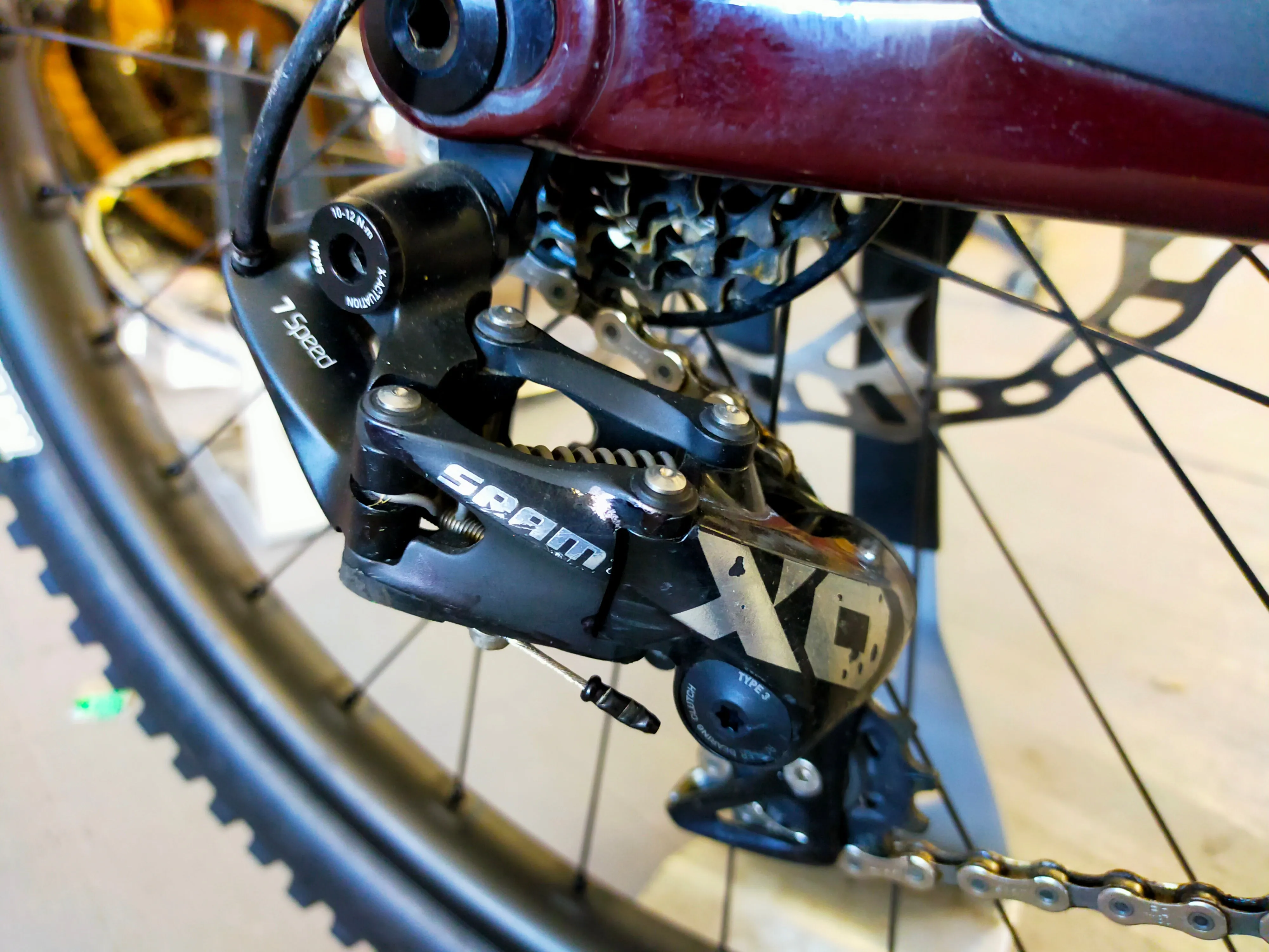 Santa Cruz V10 7 MX CC X01 Reserve Downhill Ex-Demo Mountain Bike  - Oxblood