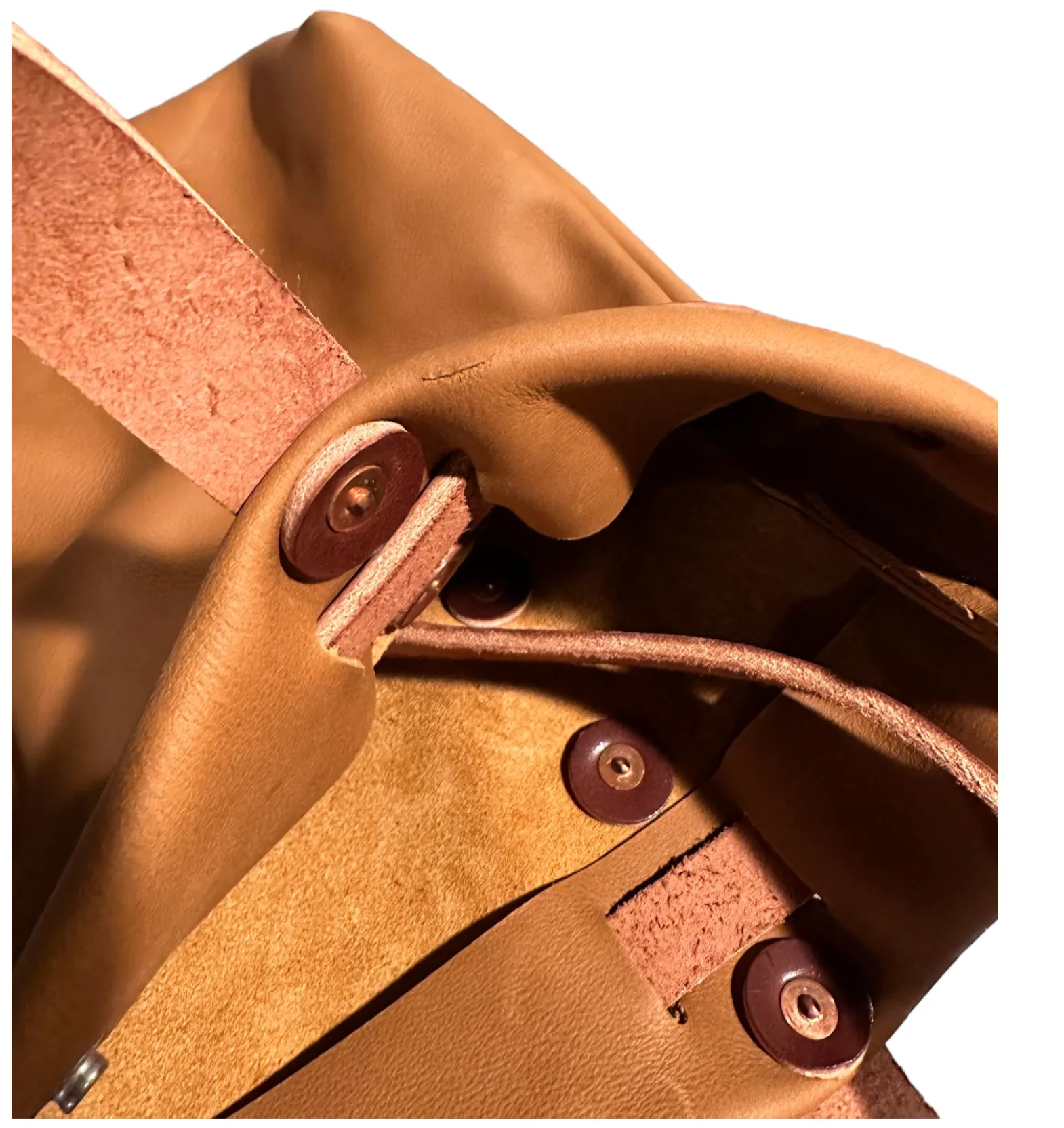 Seasoned No. 719 - Denali Tote in Tan