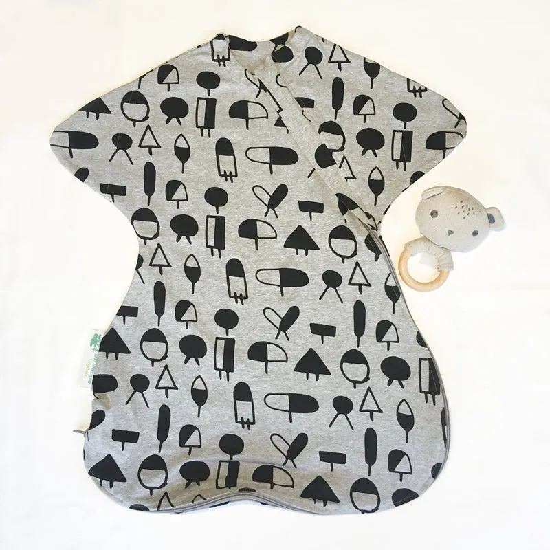 SLEEPY HUGS Newborn - Geo Jumble (All Year Round | Organic)