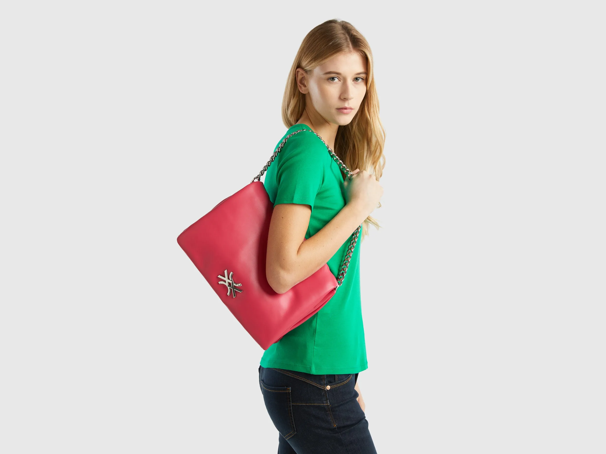Solid Magnetic Closure Handbag