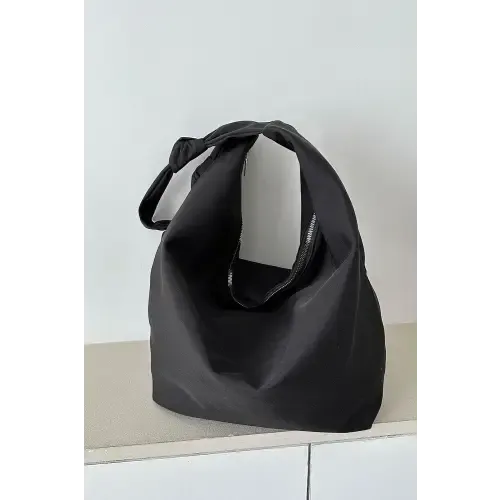 Stylish Oversize Nylon Crossbody Bag for Everyday Adventures
