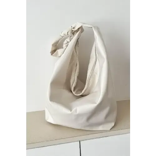 Stylish Oversize Nylon Crossbody Bag for Everyday Adventures