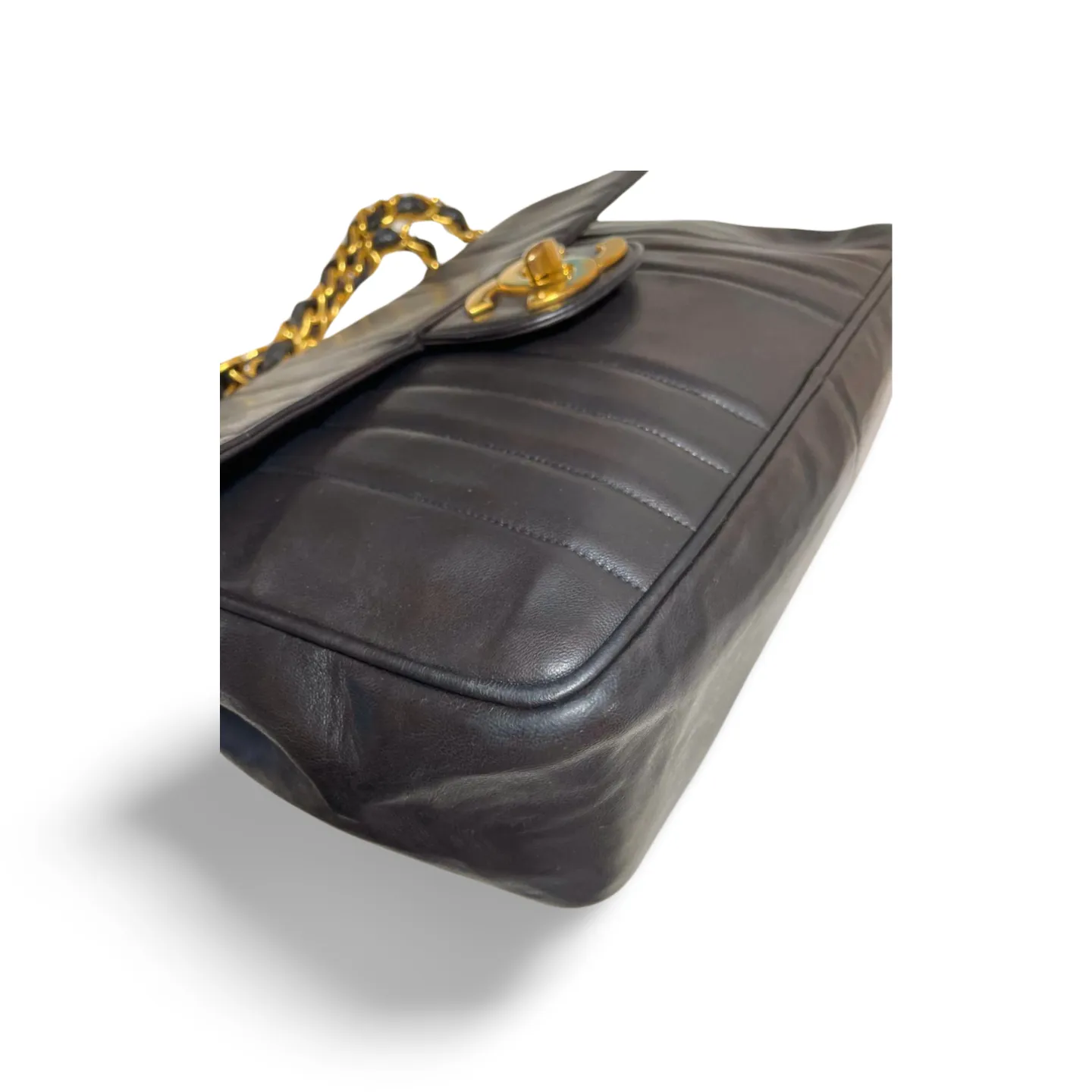 Vintage CHANEL black lambskin 2.55 classic jumbo, large chain, large shoulder bag with golden CC. Vertical stitch. 051128ac4