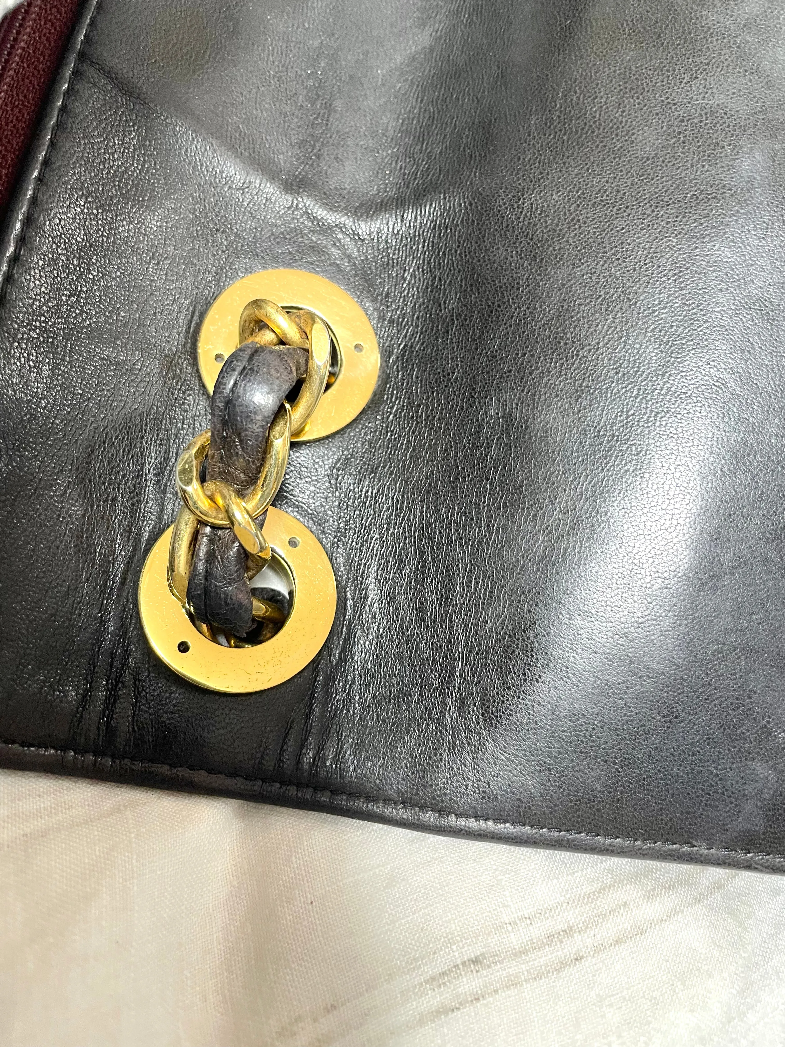 Vintage CHANEL black lambskin 2.55 classic jumbo, large chain, large shoulder bag with golden CC. Vertical stitch. 051128ac4