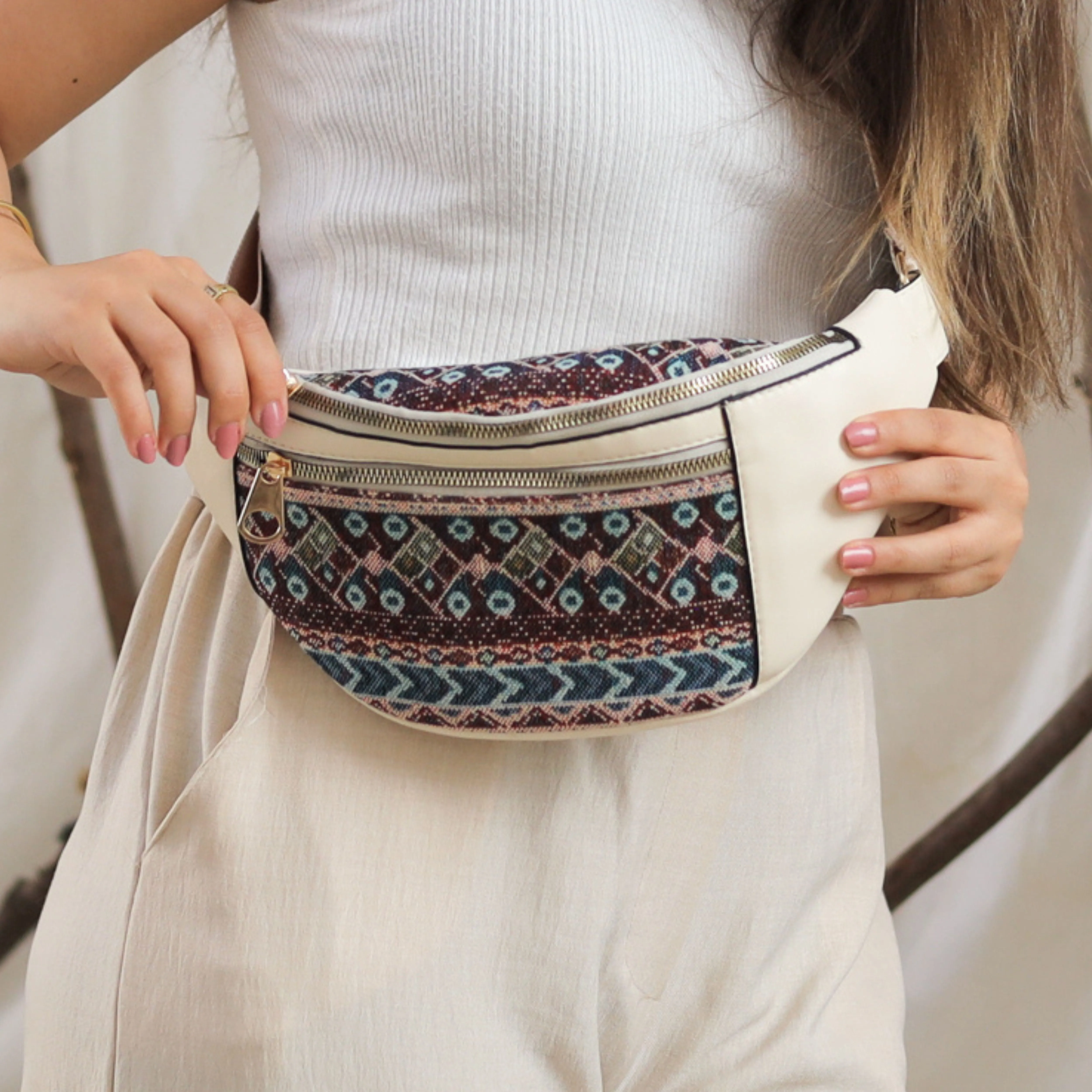 Waist Bag Squares and Arrows Beige